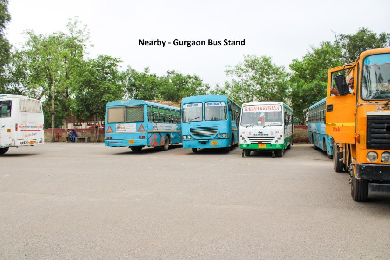 Oyo 8110 Nstay 31 Gurgaon Buitenkant foto